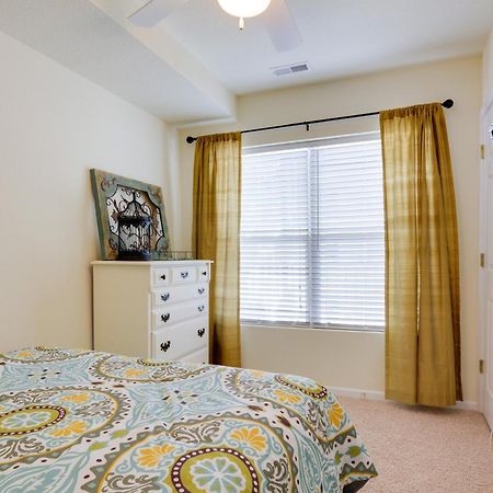 Lakefront Osage Beach Condo With Pool And Water Views! Exterior photo